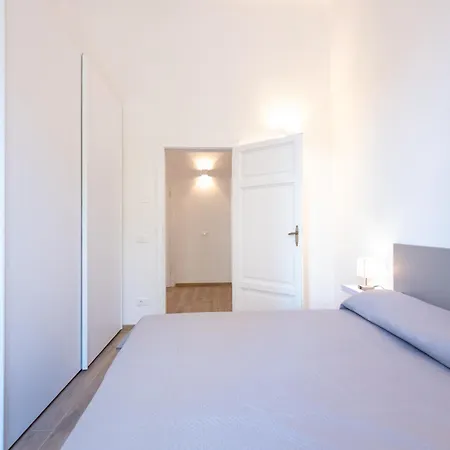 Welcomely - Anna Apartment Pisa